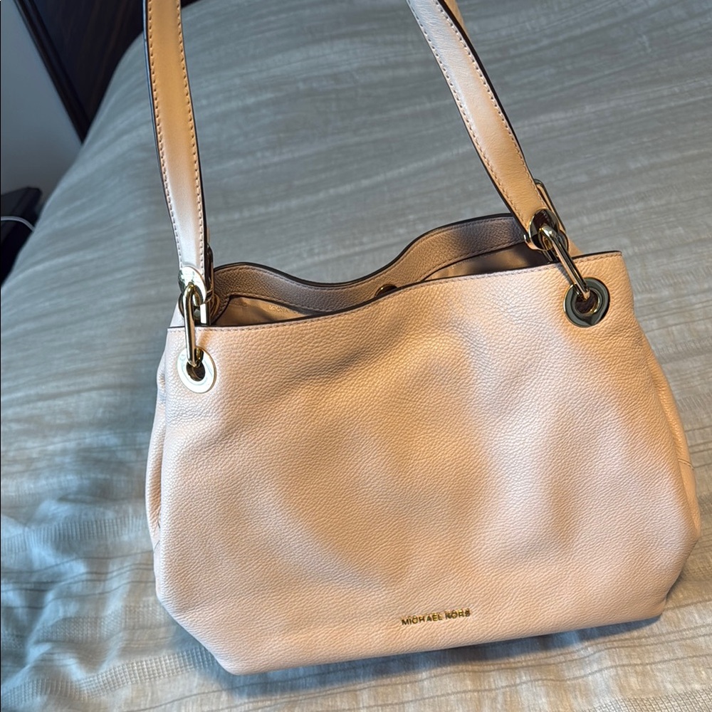 Michael Kors Creamy Pink Handbag